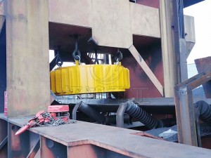 電磁圓盤除鐵器，電磁懸掛除鐵器，電磁除鐵器使用現場
